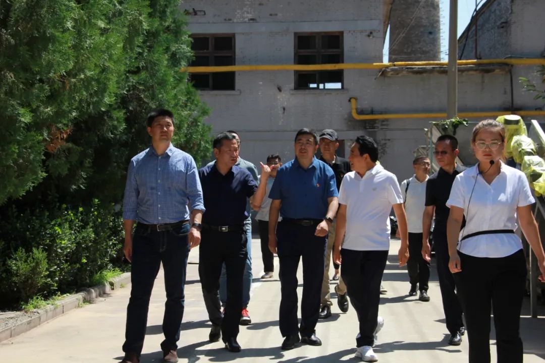 合作共赢,助推发展——物美集团和清华长三角研究院来草莓SOLO视频下载酒厂调研寻求合作机遇